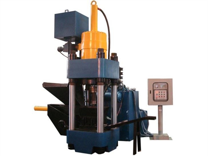 Metalen brikettenmachine
