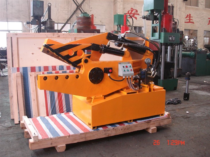 Alligator Scrap Metal Machine